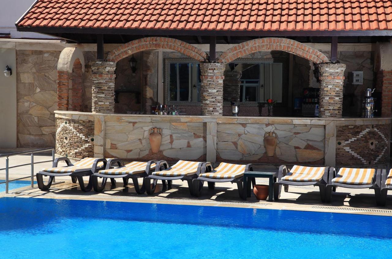 Club Cactus Paradise Gumuldur Bagian luar foto